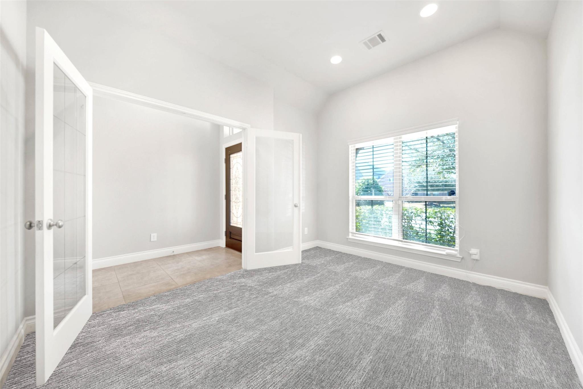 2107 Cinnamon Teal Circle