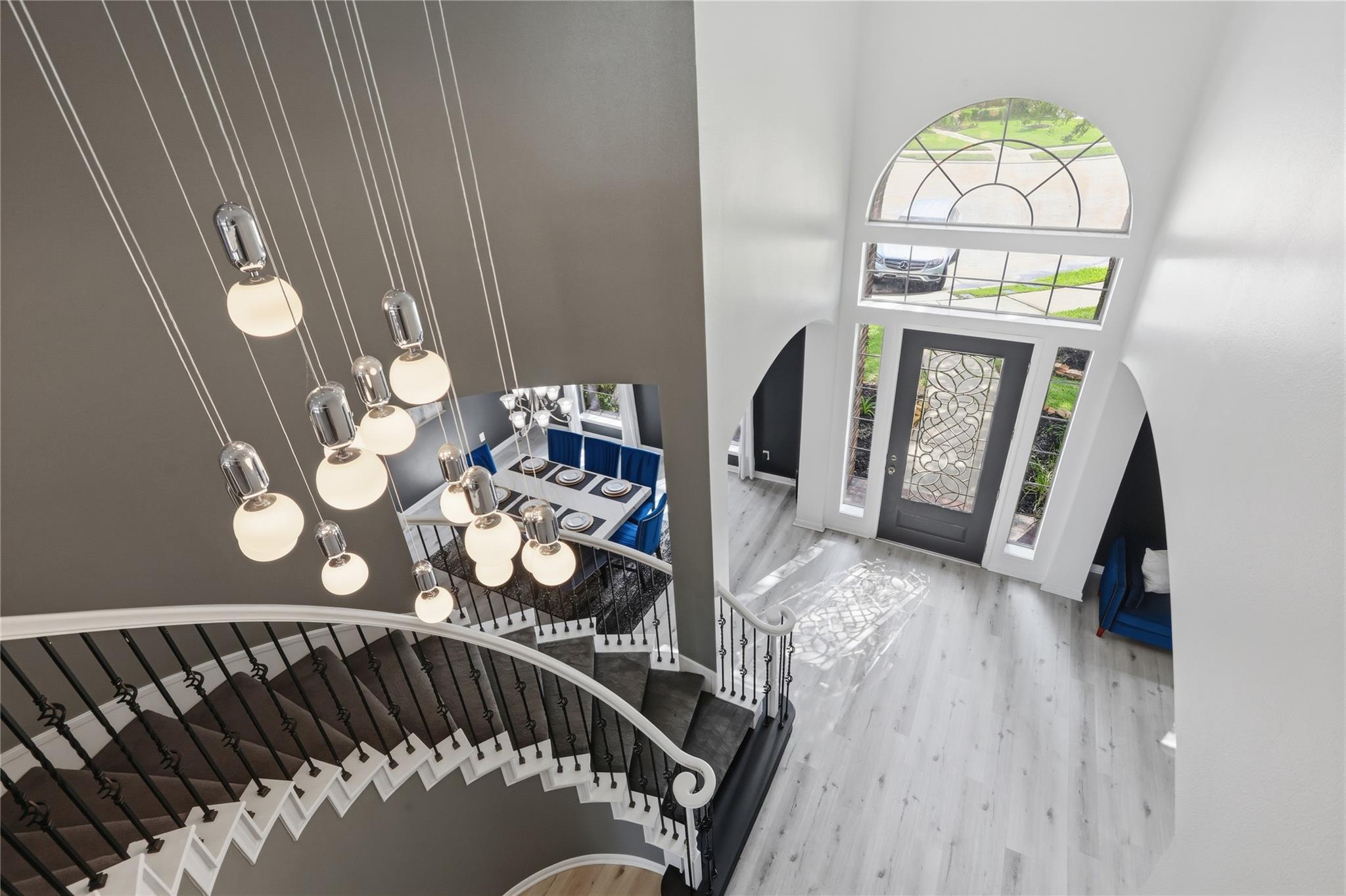 26919 Monarch Valley