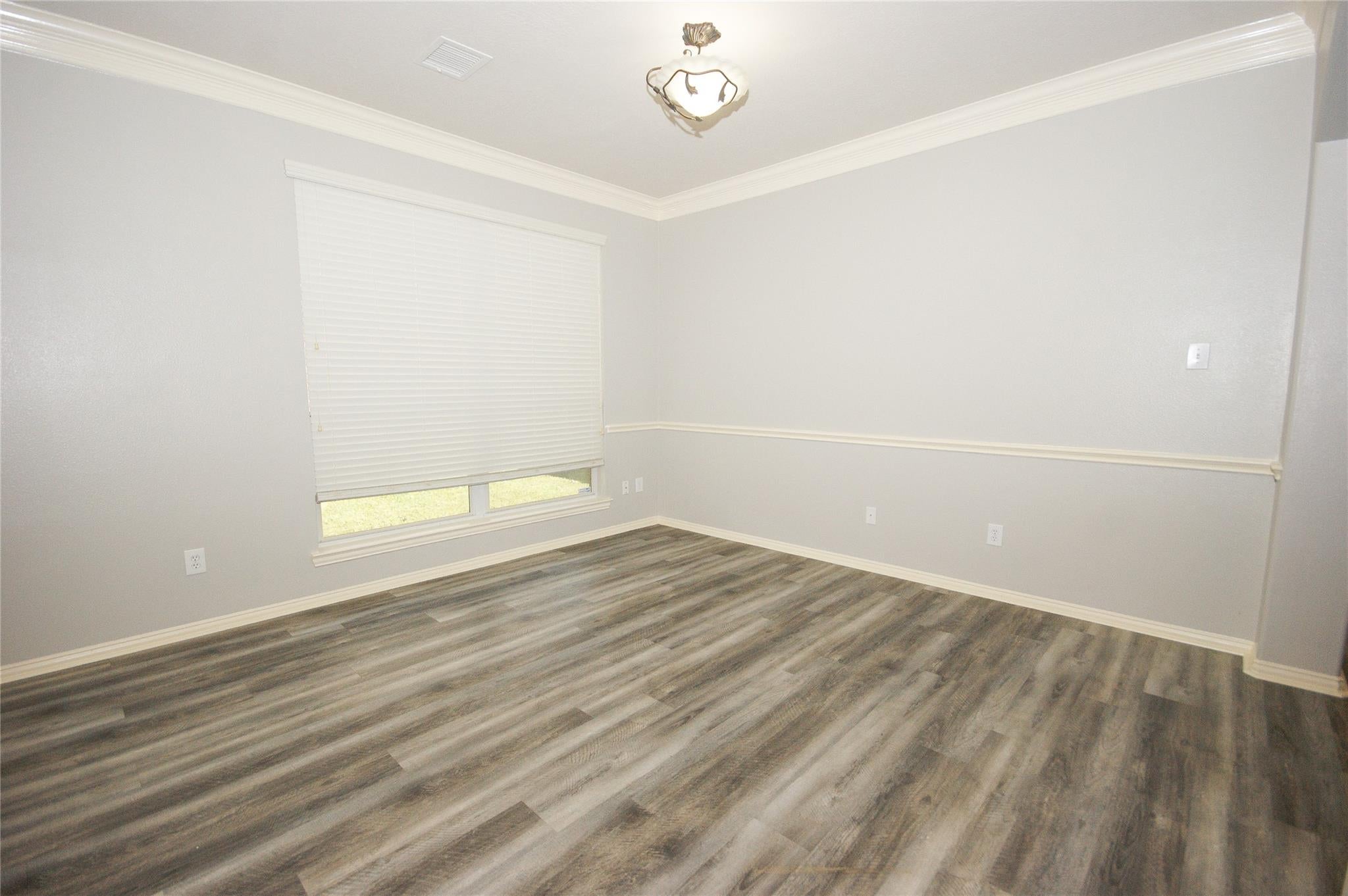 2516 Royal Terns Court