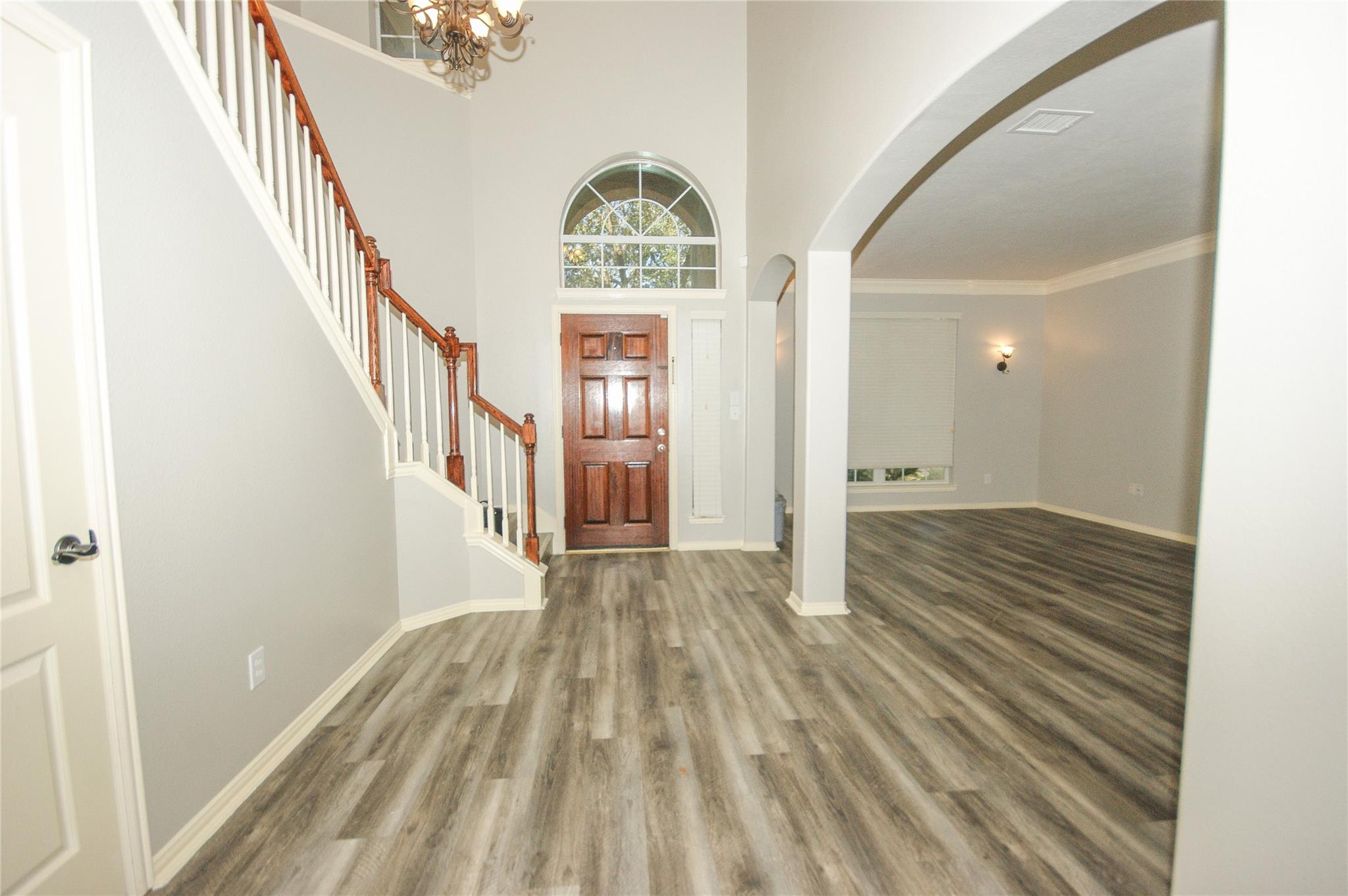 2516 Royal Terns Court