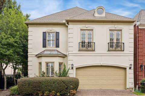 Photo of 240 S Post Oak Lane, Houston, TX 77056 (MLS # 27599369)
