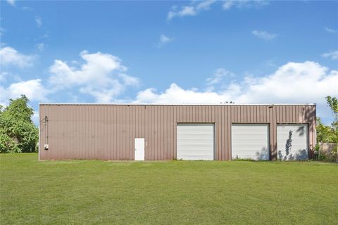 Photo of 4315 Parker Road, Houston, TX 77093 (MLS # 27388896)