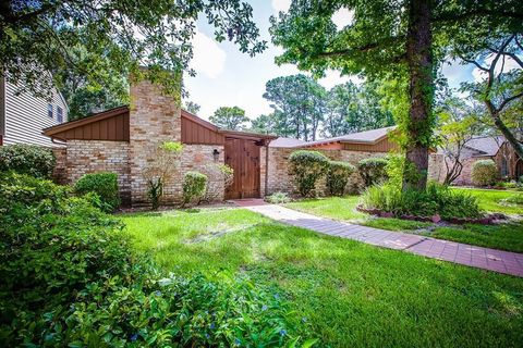 Photo of 12710 Shady Knoll Lane, Cypress, TX 77429 (MLS # 13270279) Photo of 12710 Shady Knoll Lane, Cypress, TX 77429 (MLS # 13270279)