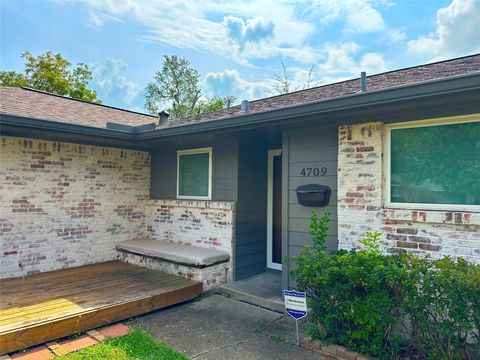 Photo of 4709 Lido Lane, Houston, TX 77092 (MLS # 6540687)