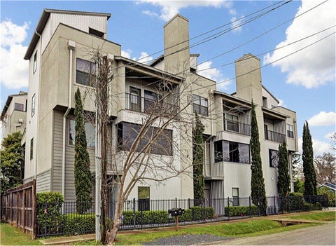Photo of 5005 Darling Street, Houston, TX 77007 (MLS # 20506575)