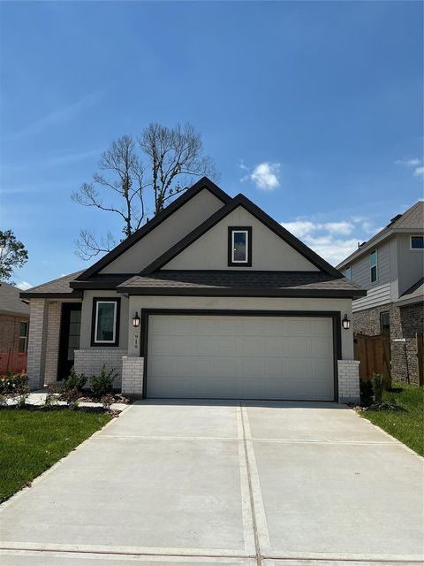 Photo of 918 Capracotta Drive, Huffman, TX 77336 (MLS # 95762527)