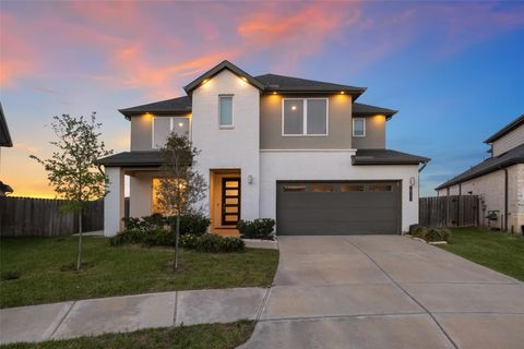 Photo of 28306 Hannahs Harbor Lane, Katy, TX 77494 (MLS # 63074964)