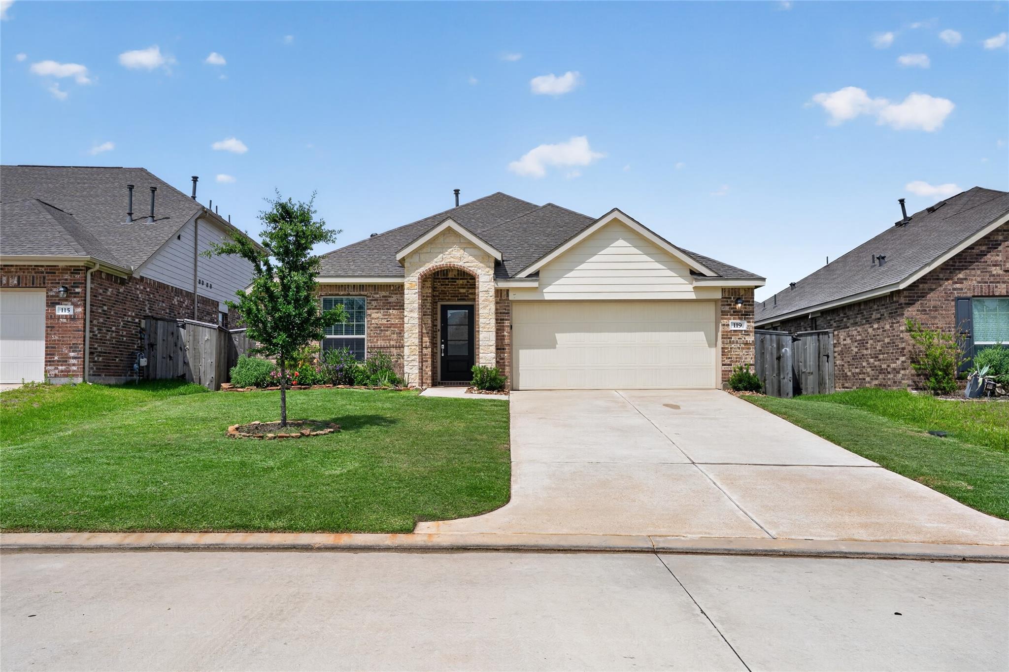 119 Southern Red Oak Lane