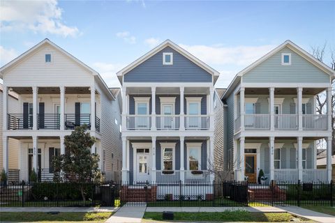 Photo of 828 E 28th Street St, Houston, TX 77009 (MLS # 50526745)