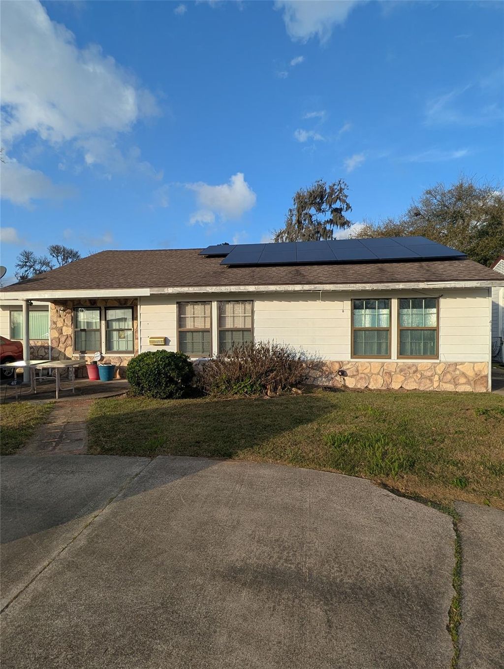 Photo of 411 Center Way, Lake Jackson, TX 77566 (MLS # 48883167)