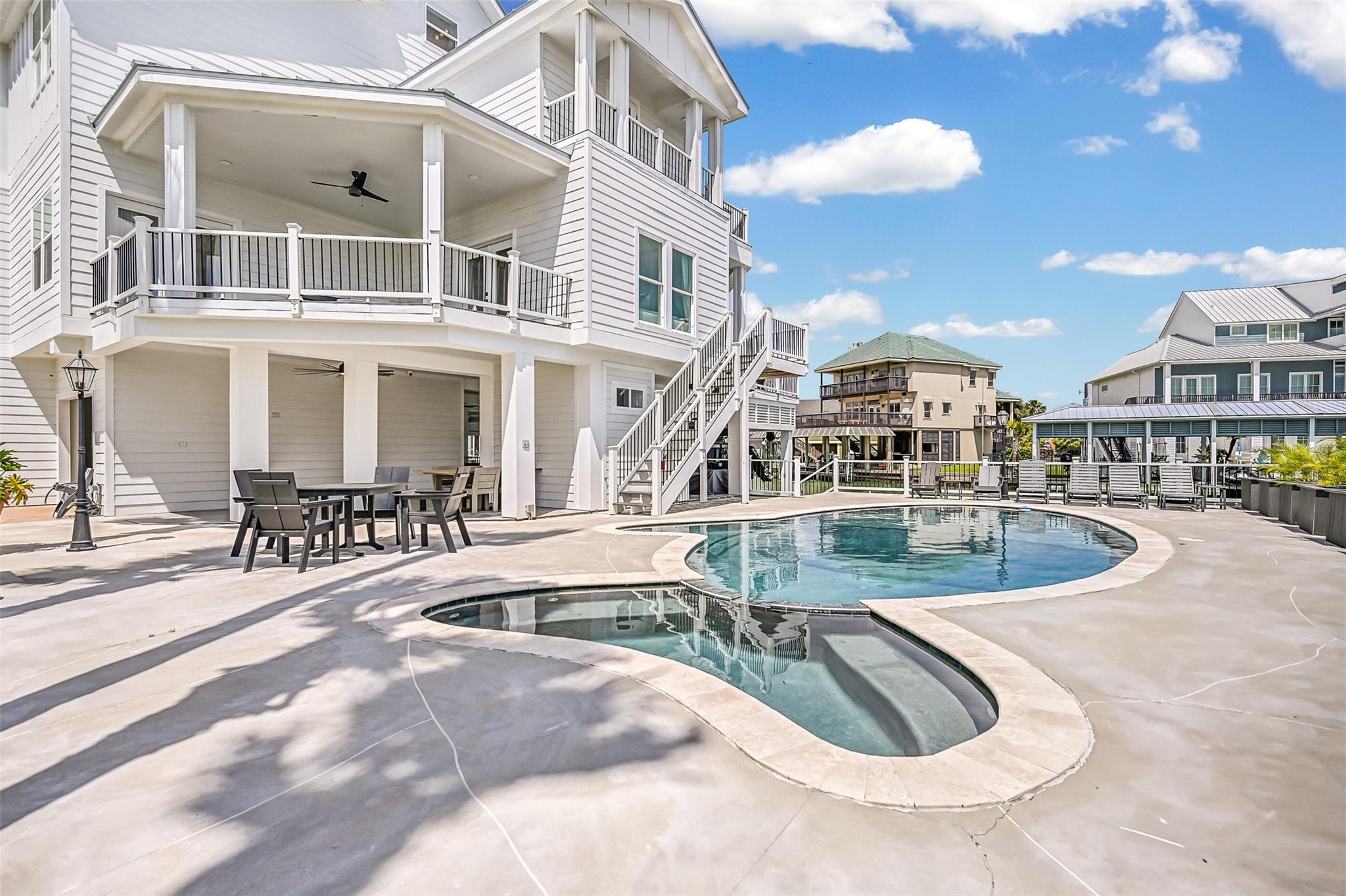 1614 Castaway Street