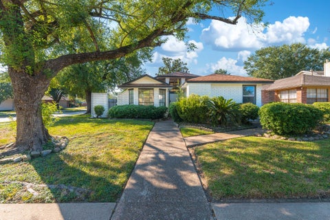 Photo of 3403 N Ramsgate Drive, Spring, TX 77388 (MLS # 88995640)