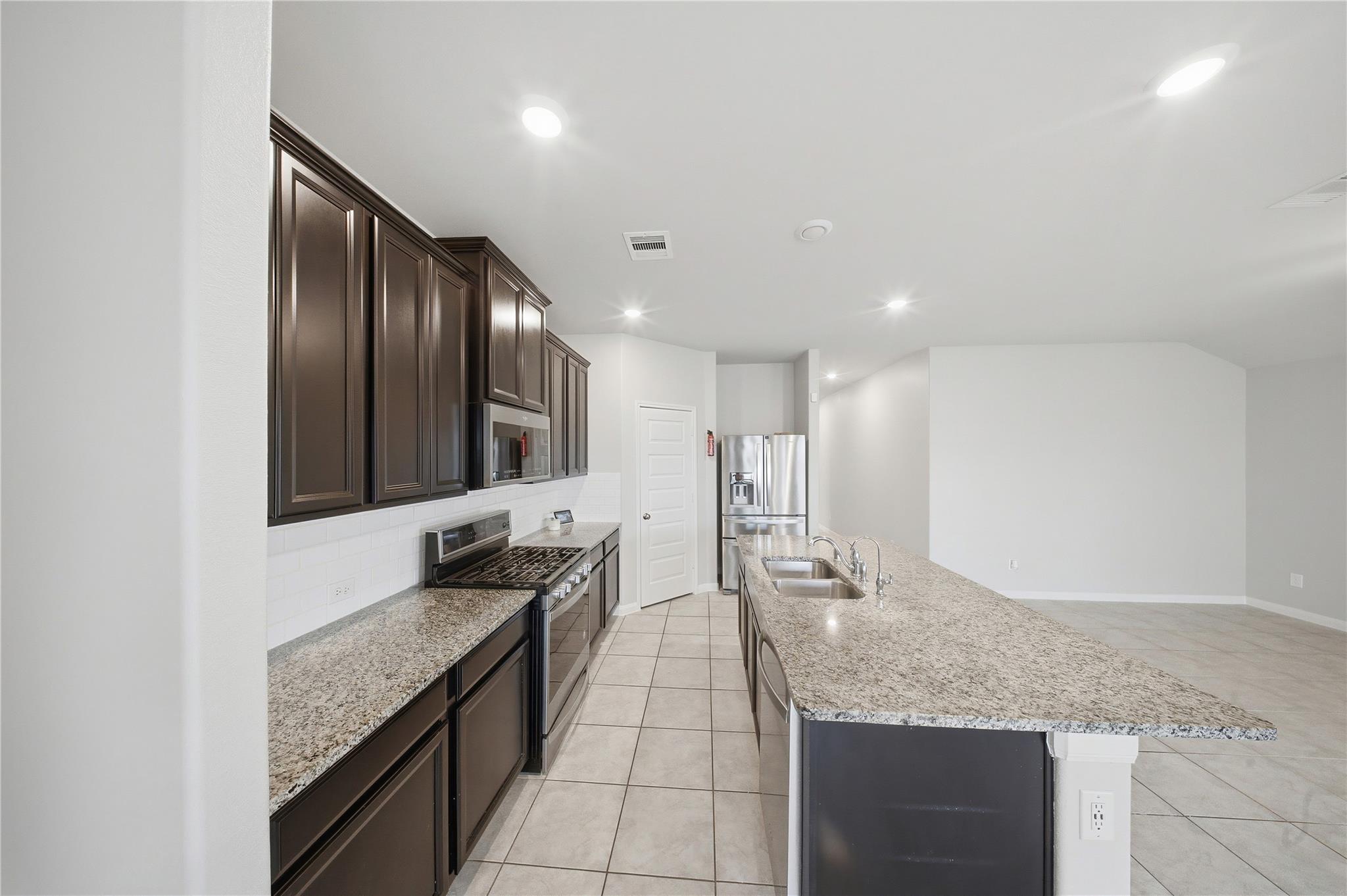 815 Barstow Drive