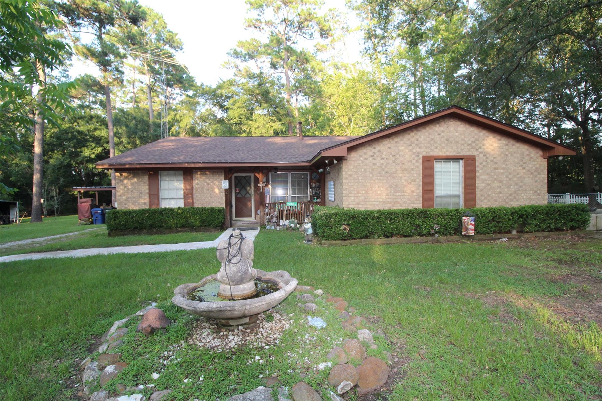 26482 Lakeview Drive