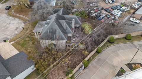 Property photo of 131 squires bend, stafford, TX 77477