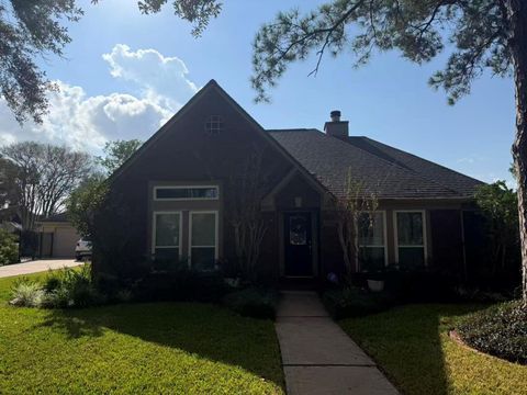 Photo of 5026 Cave Run Drive, Sugar Land, TX 77459 (MLS # 26300378)