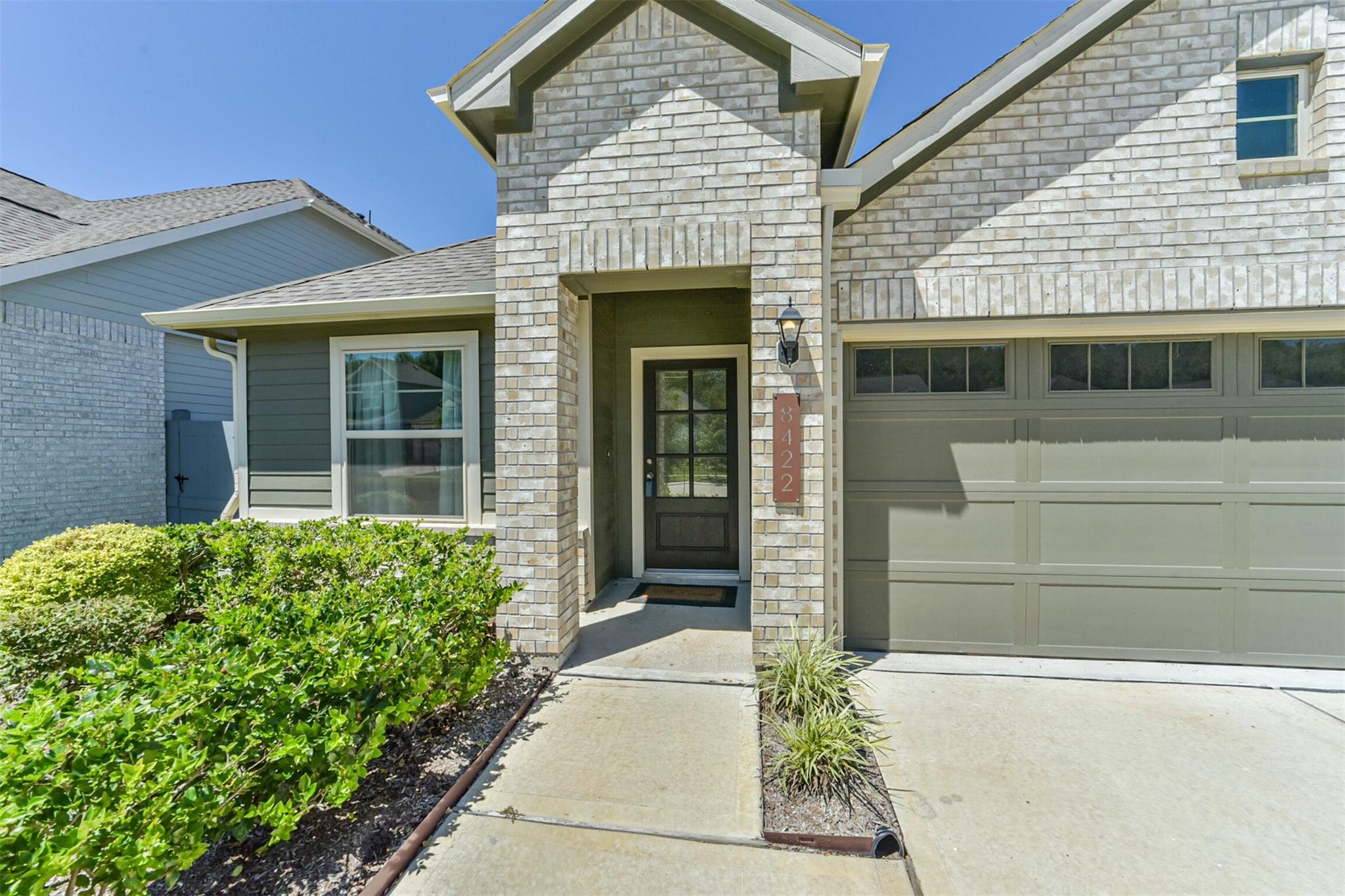 8422 Red Shiner Way