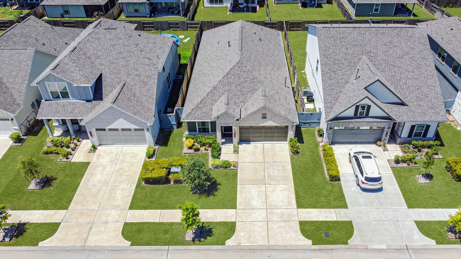 8422 Red Shiner Way