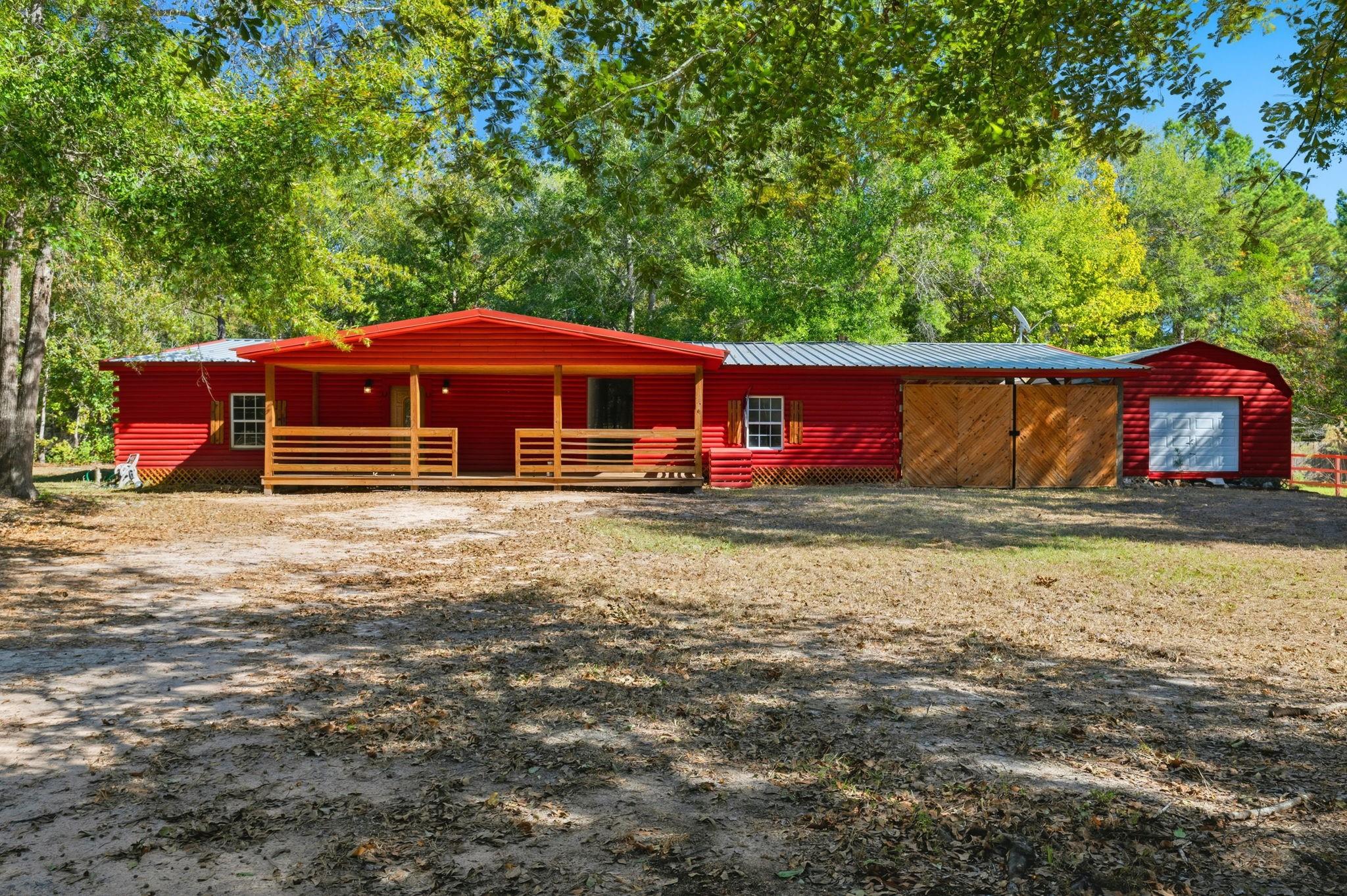 2020 White Buck Court
