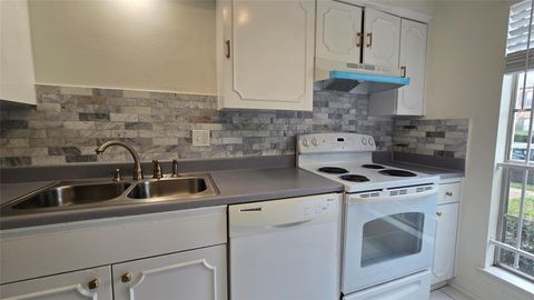 Photo of 2039 Winrock Boulevard #158, Houston, TX 77057 (MLS # 8679548)