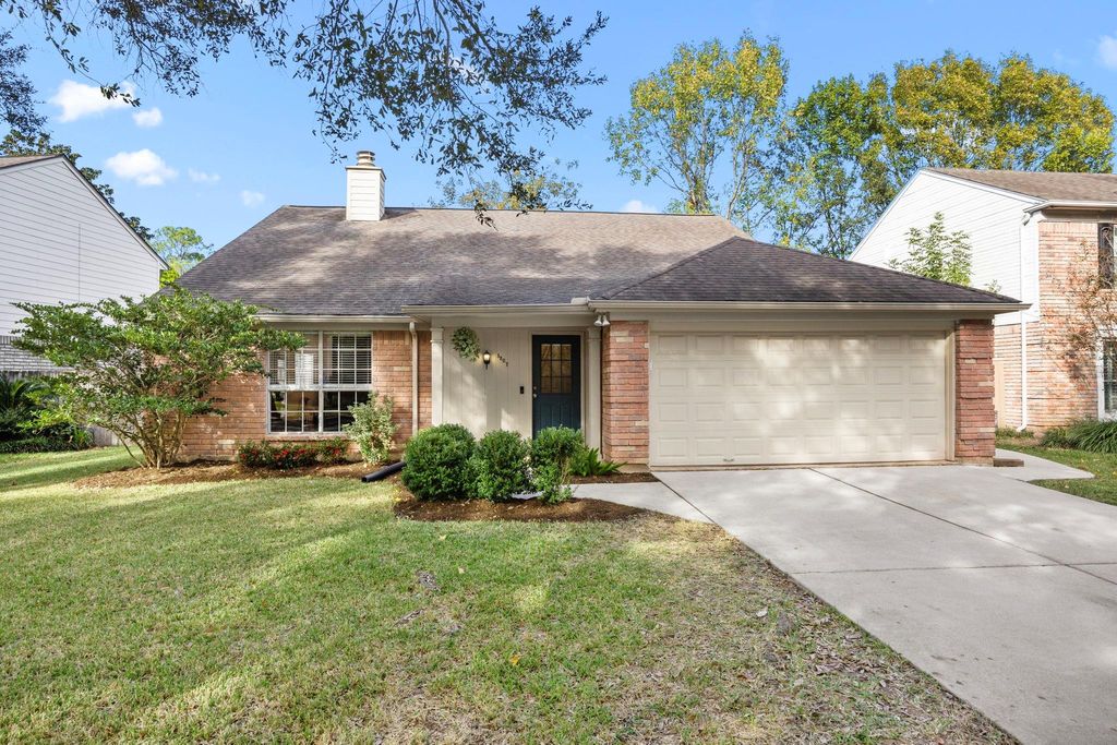 Photo of 3807 Flintrock Lane, Sugar Land, TX 77479 (MLS # 62363085)