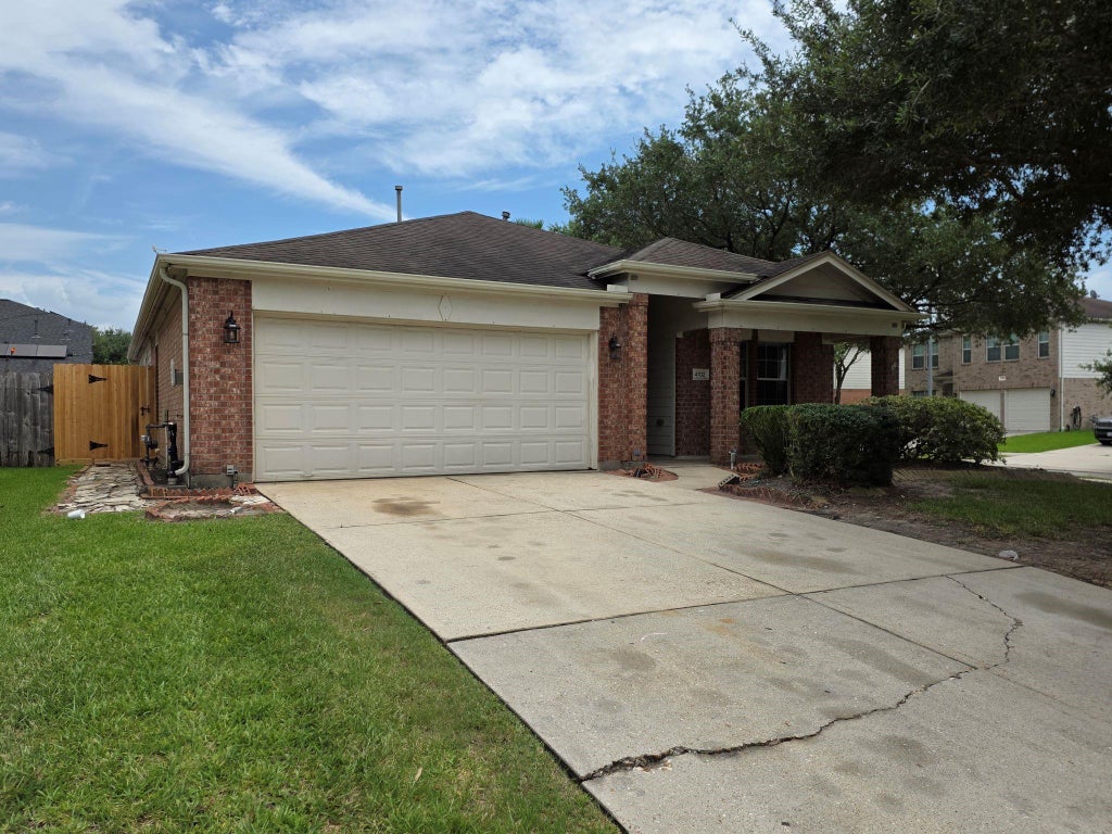 Photo of 4702 Pin Oak Creek Lane, Kingwood, TX 77345 (MLS # 55807647)