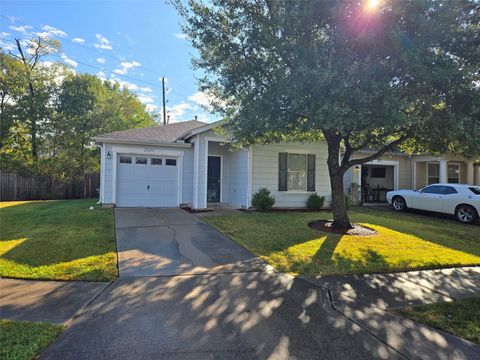 Photo of 21634 Mossey Pines Court, Humble, TX 77338 (MLS # 43578555) Photo of 21634 Mossey Pines Court, Humble, TX 77338 (MLS # 43578555)