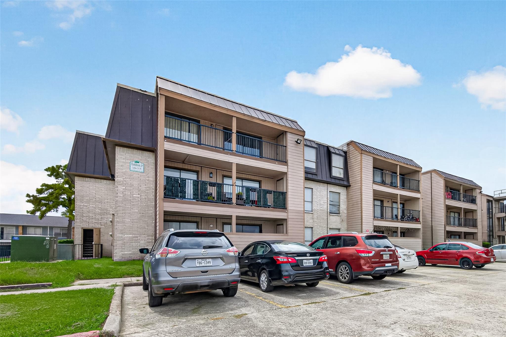 206 Plaza Verde Drive D35