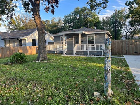 Photo of 110 Gans Street, Houston, TX 77029 (MLS # 98461651)