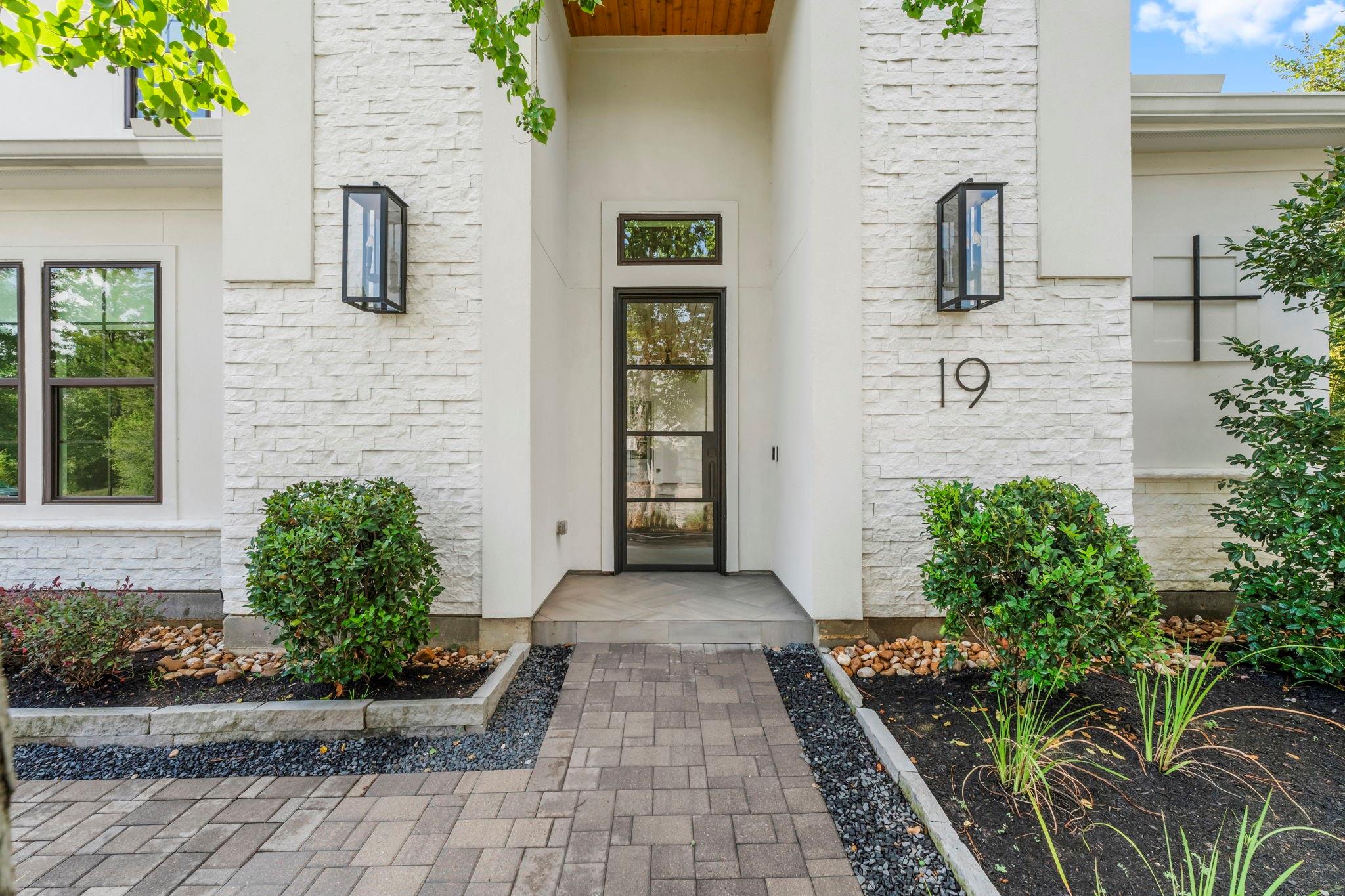 19 Pronghorn Place