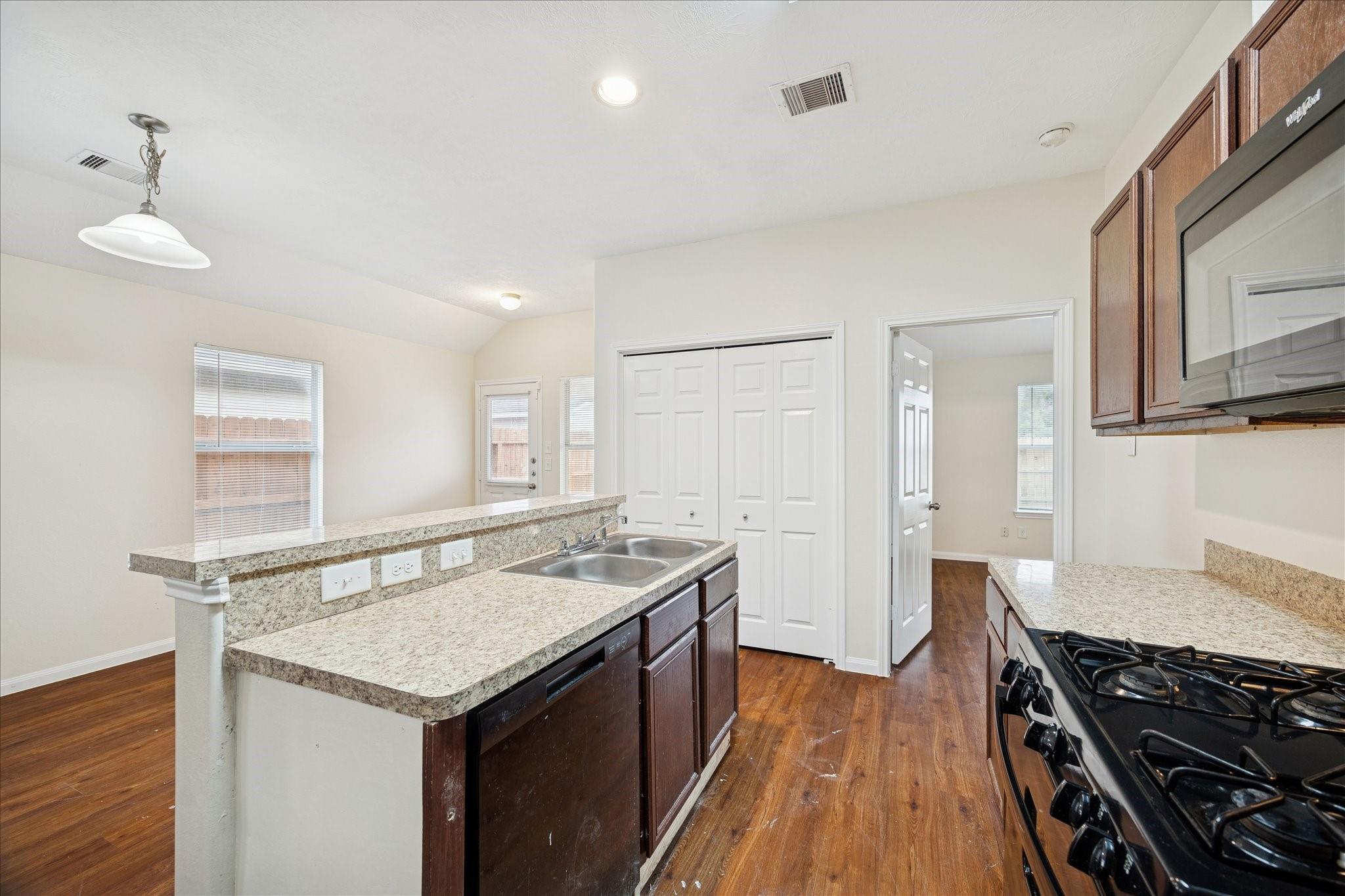 1223 Gibson Crossing Way