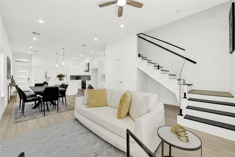 3330 Francis Street Houston TX 77004