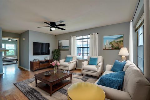 Photo of 6401 Skyline Drive #28, Houston, TX 77057 (MLS # 59557934)