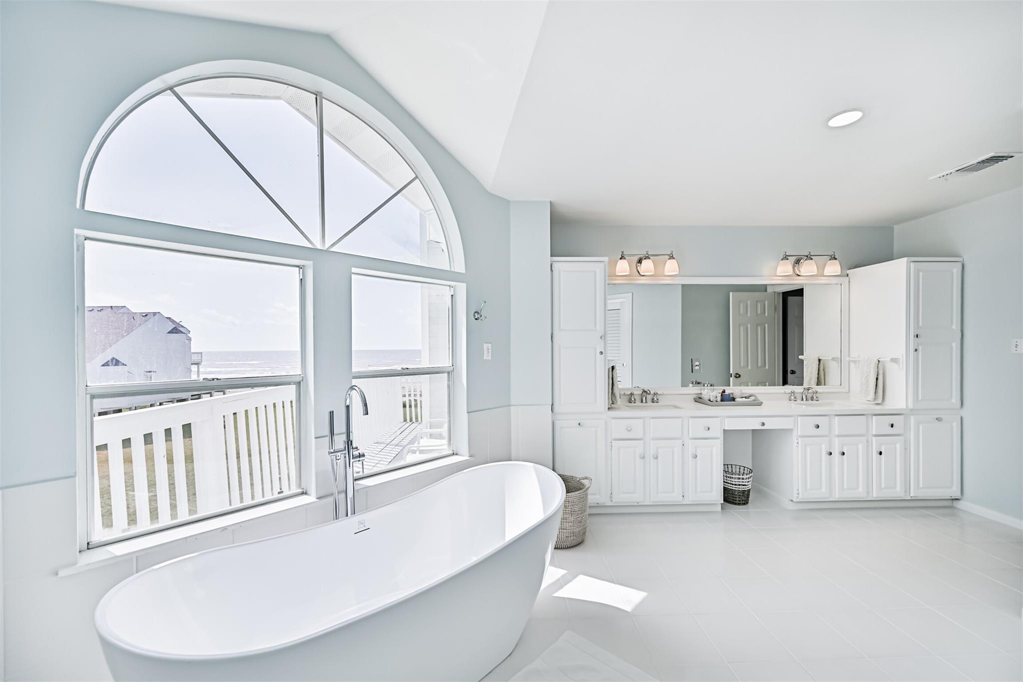 Galveston, Texas, 77554, United States, 4 Bedrooms Bedrooms, ,3 BathroomsBathrooms,Residential,Active,2027086