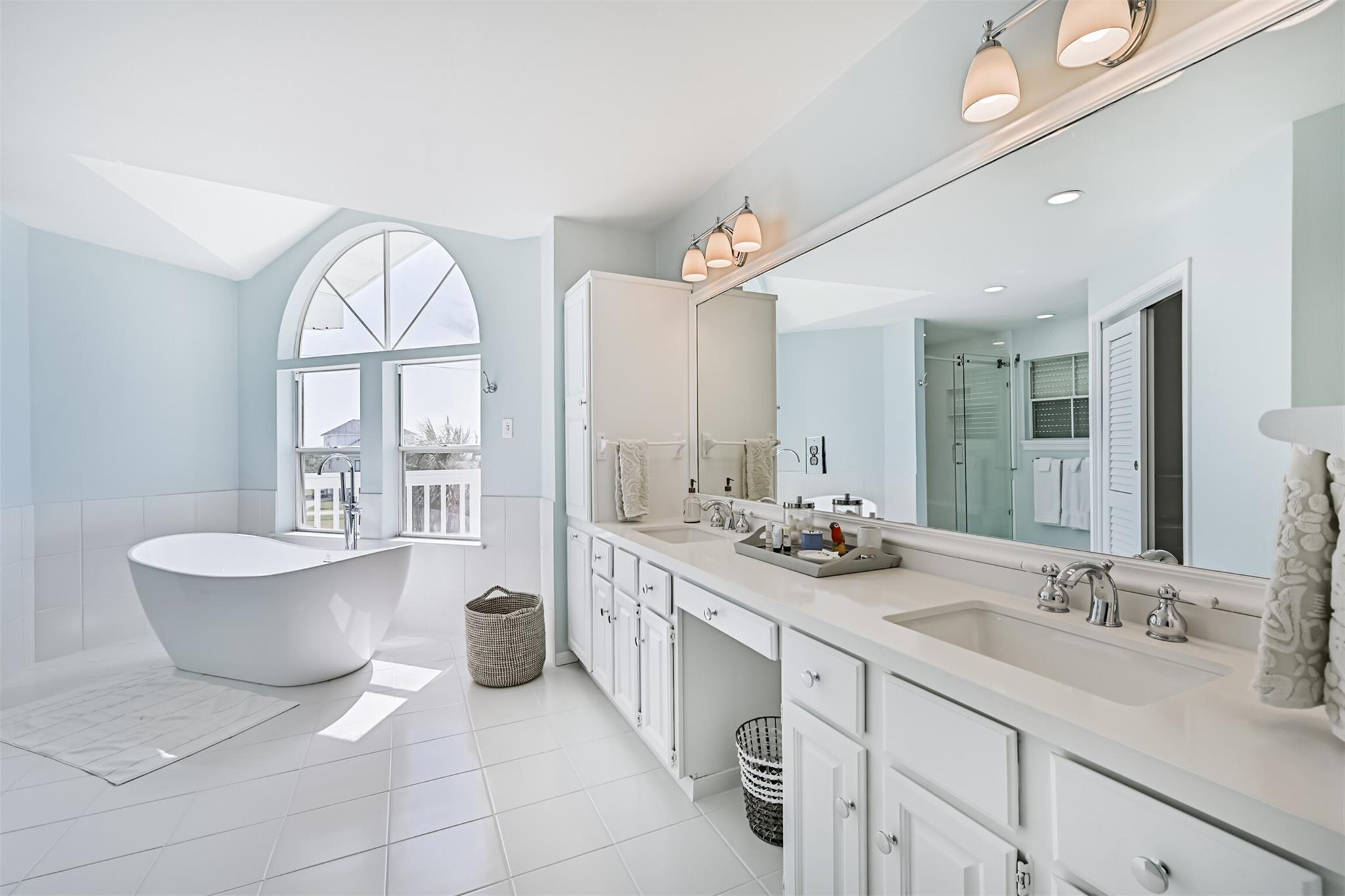 Galveston, Texas, 77554, United States, 4 Bedrooms Bedrooms, ,3 BathroomsBathrooms,Residential,Active,2027086