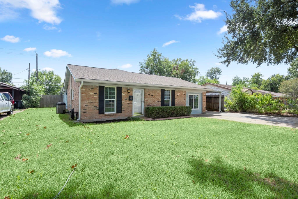 Photo of 7047 Inkberry Drive, Houston, TX 77092 (MLS # 63982333)