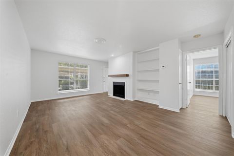 Photo of 1860 White Oak Drive #333, Houston, TX 77009 (MLS # 77449385)