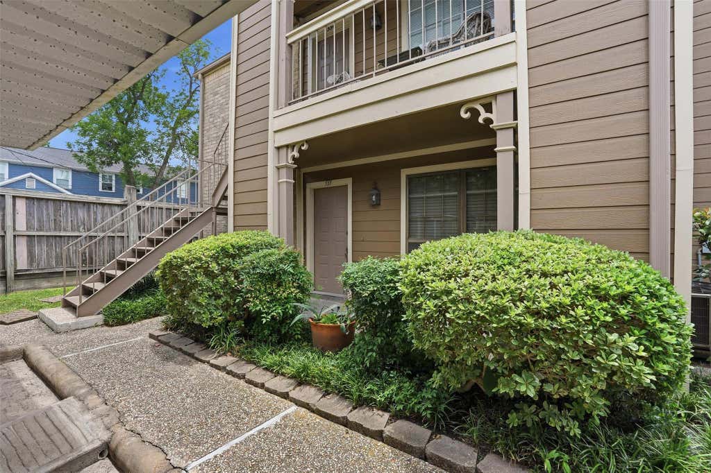 Photo of 1860 White Oak Drive #333, Houston, TX 77009 (MLS # 77449385)