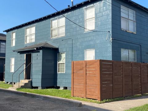 Photo of 4609 Market St Street #3, Houston, TX 77020 (MLS # 43132900)