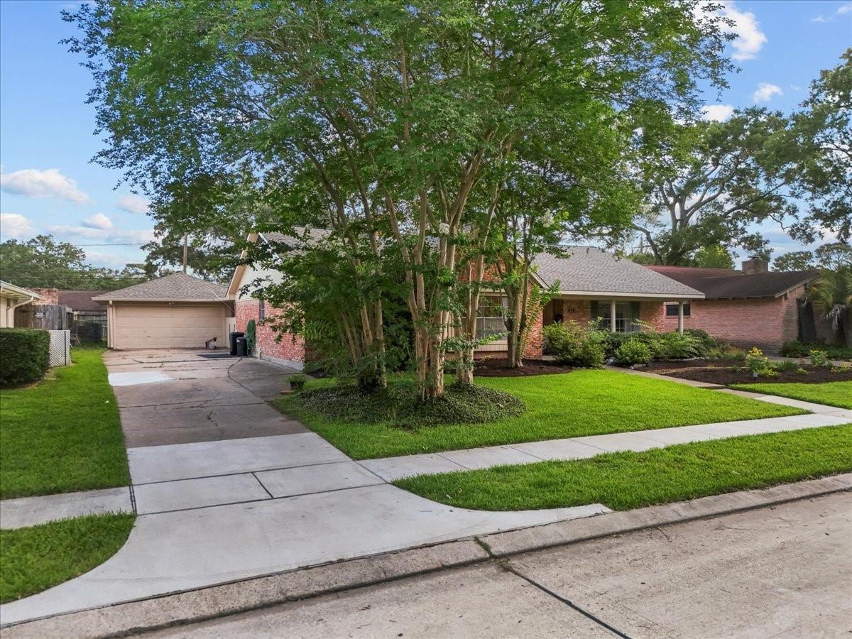 431 Shadow Creek Drive