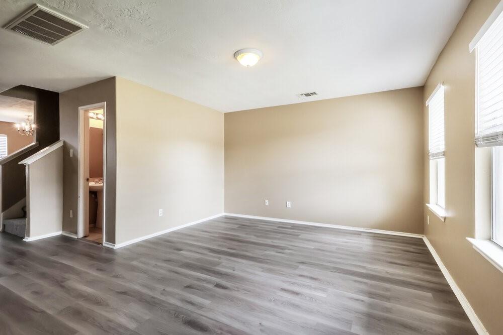 21211 Linden House Court