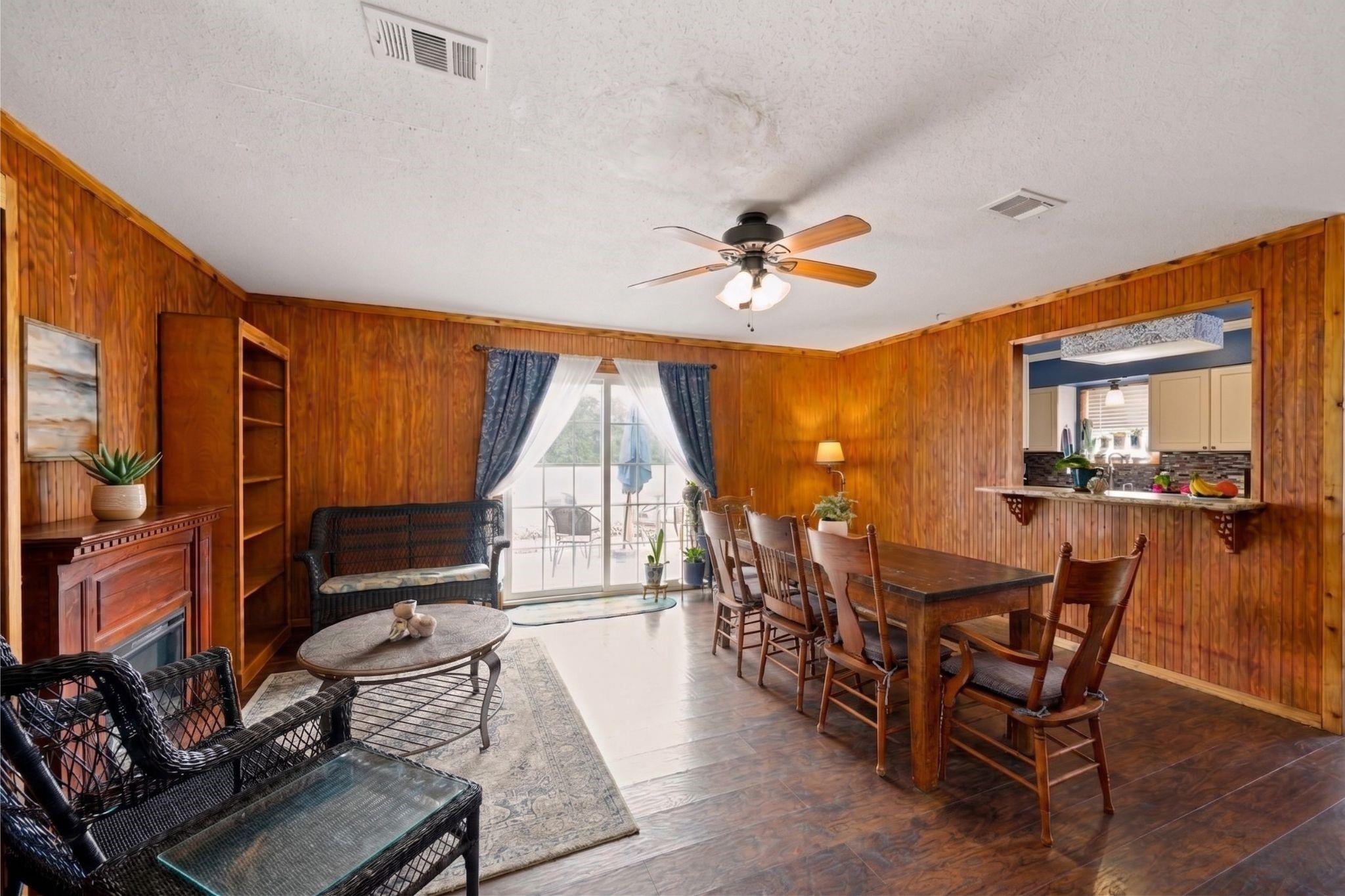 10521 Mary Lane
