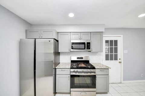 Tiny photo for 6031 Dellfern Drive, Houston, TX 77035 (MLS # 93163197)