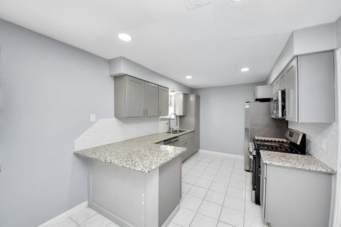 Tiny photo for 6031 Dellfern Drive, Houston, TX 77035 (MLS # 93163197)