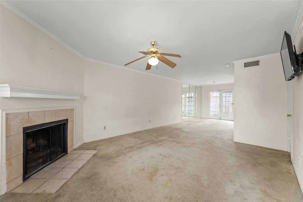 Photo of 14600 Fonmeadow Drive #702, Houston, TX 77035 (MLS # 89271503)