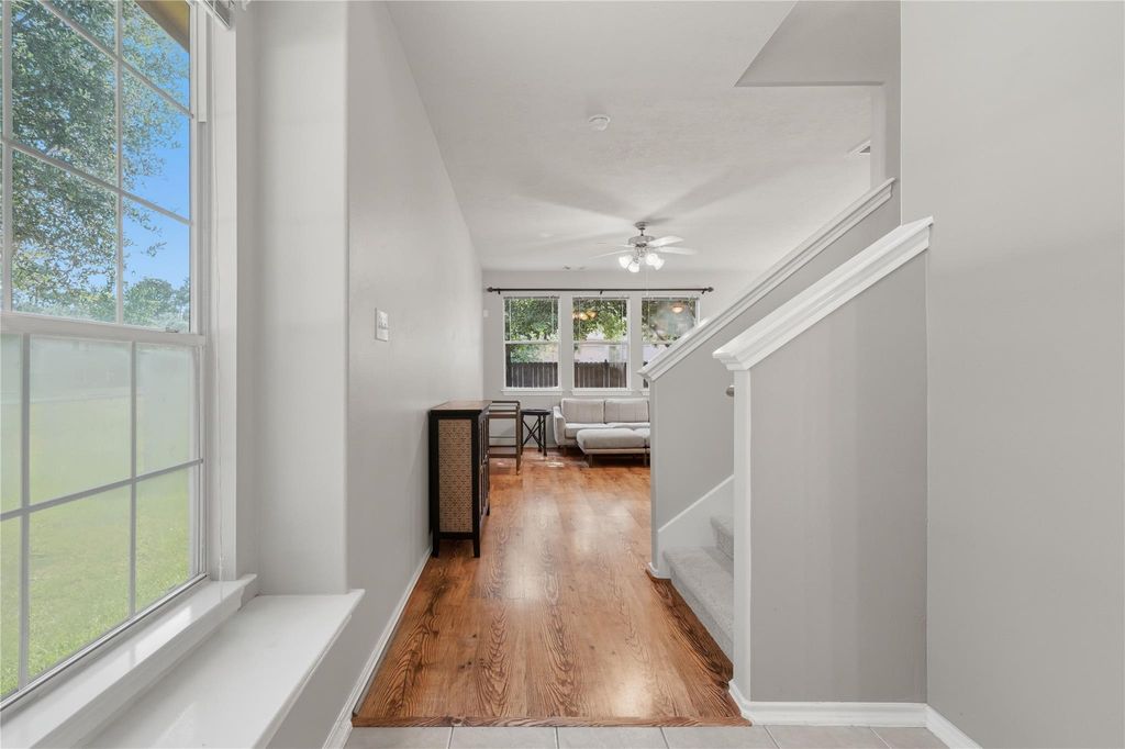 Photo of 51 E Stedhill Loop, The Woodlands, TX 77384 (MLS # 71531474)