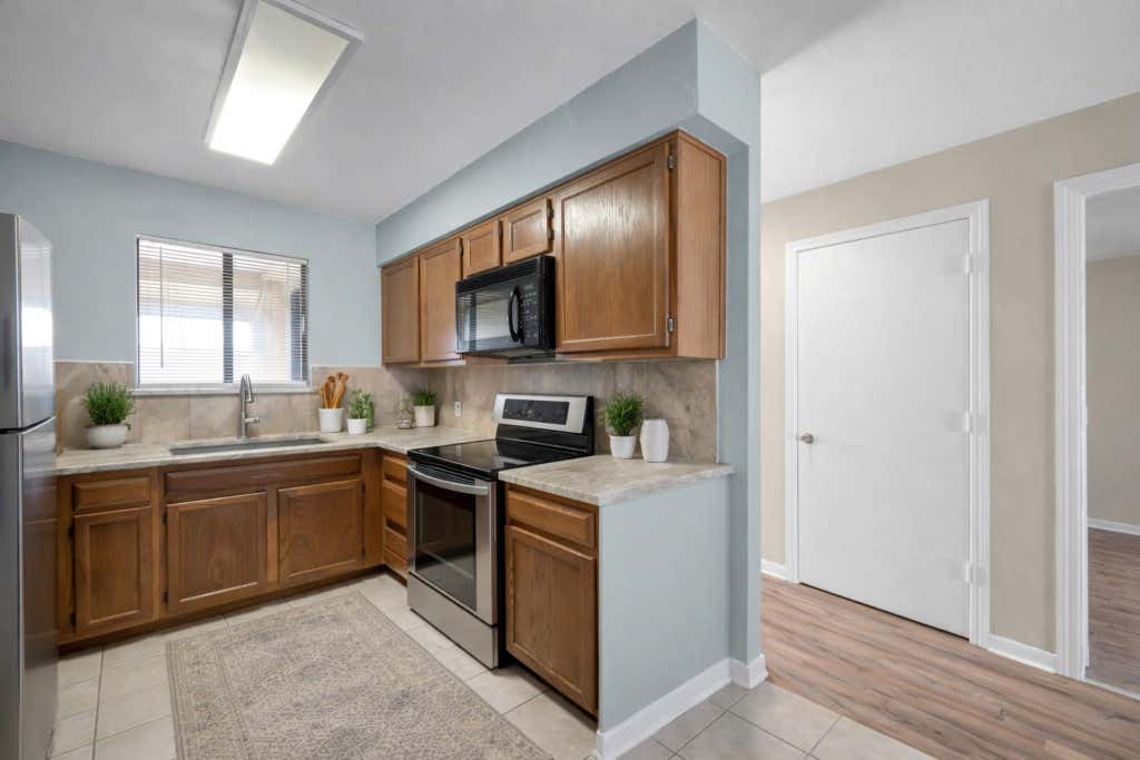 Photo of 301 Lakeview Terrace #D, Conroe, TX 77356 (MLS # 5024570)