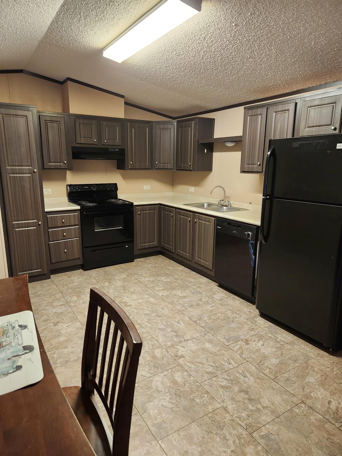 12715 Green River Drive