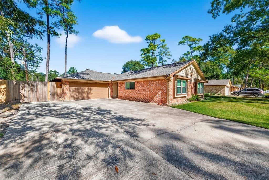 Photo of 2103 Woodway Drive, New Caney, TX 77357 (MLS # 14886621)