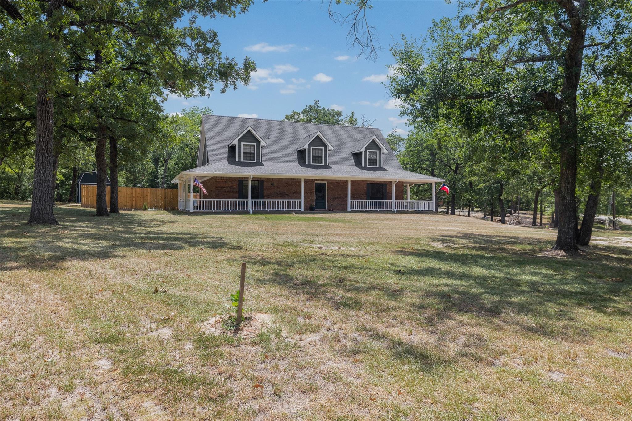 260 Winding Way